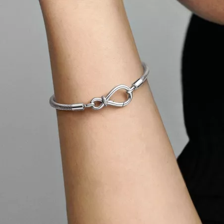 BRACCIALE CON CHIUSURA A NODO INFINITO PANDORA