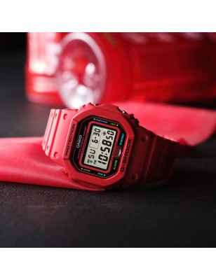 OROLOGIO ROSSO VIVACE IN RESINA A BASE BIO UOMO CASIO G-SHOCK